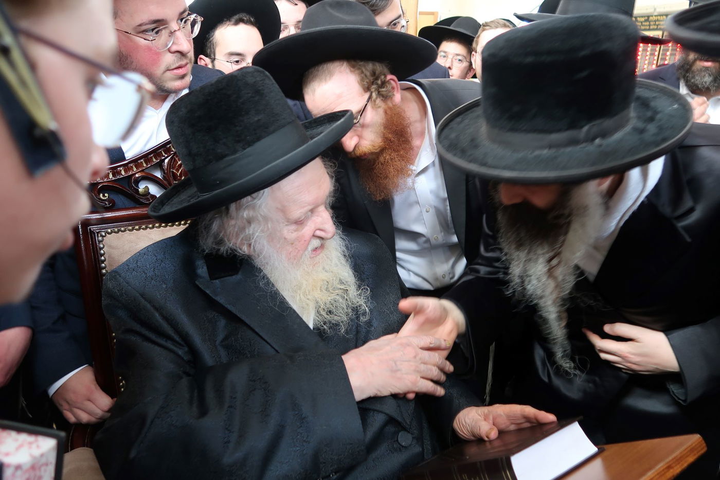 תיעוד: הנופש של הגר"מ שטרנבוך בטבריה