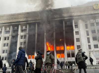 שימוש ברימוני הלם סמוך לפרלמנט