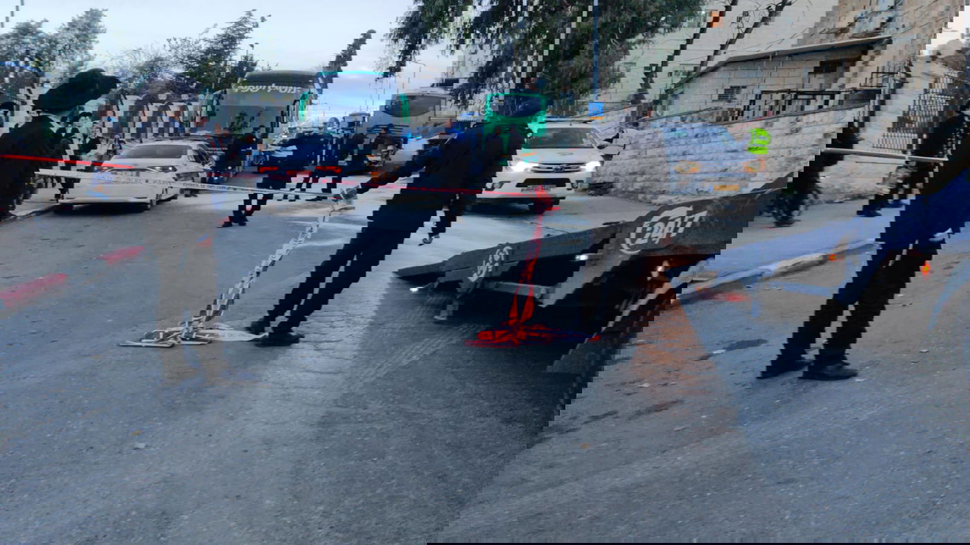 בת 50 ובן 49 נפצעו בינוני מפגיעת אוטובוס