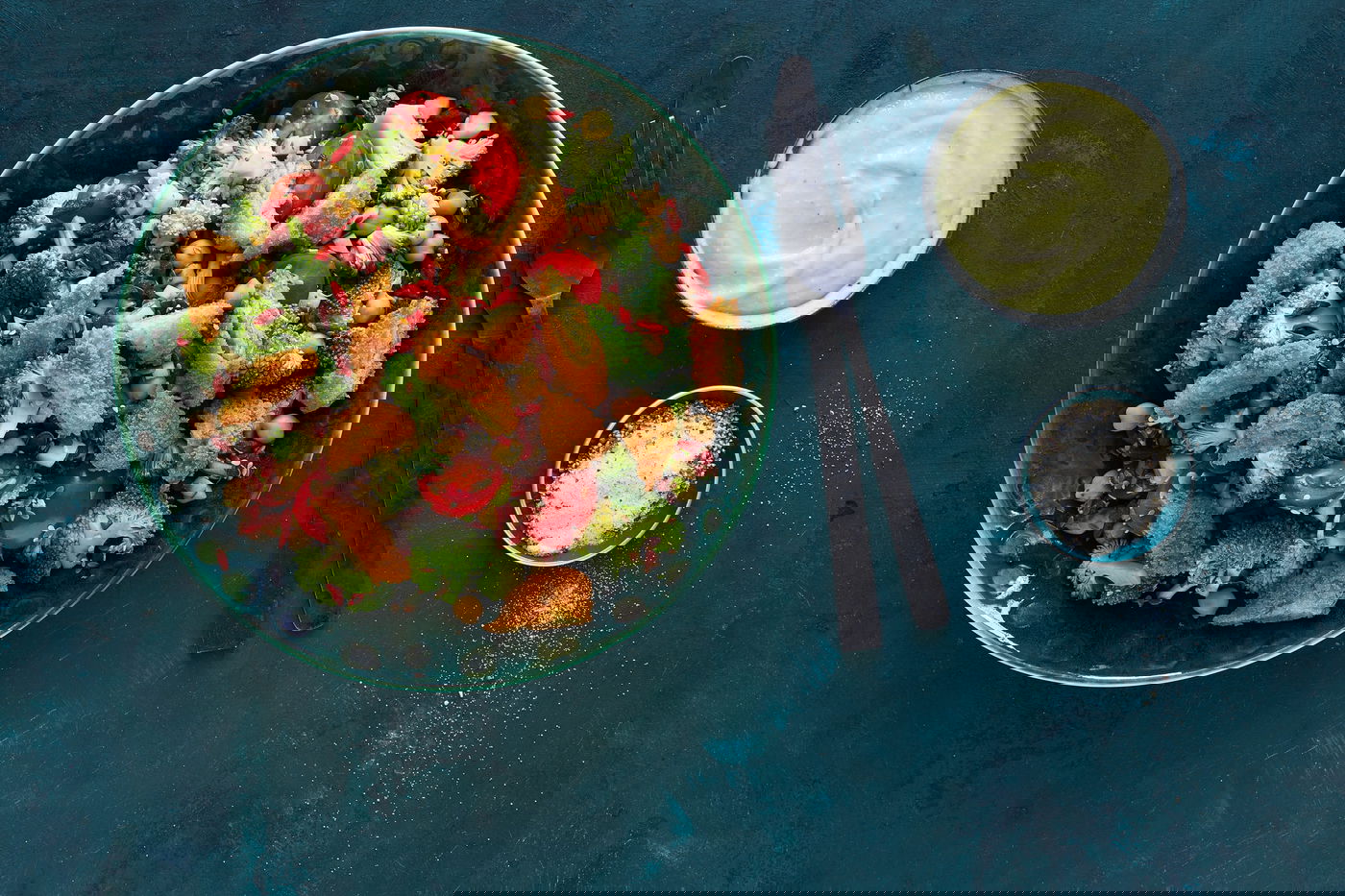 5 מתכונים מעולים לשבת ופאי תותים מלכותי שאסור לפספס