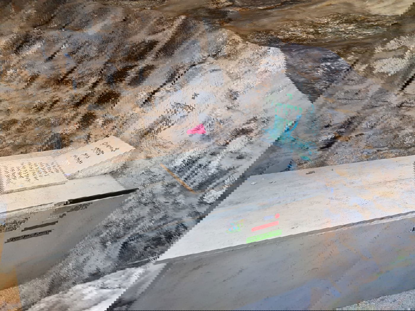 עצב ב'קבר מתתיהו': הגישה לציון - נחסמה