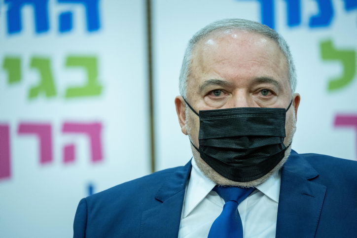 ליברמן הבהיר כי אינו מתכוון לפצות עסקים