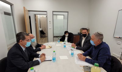 הוועדה לאסון מירון נפגשה עם השר כהנא