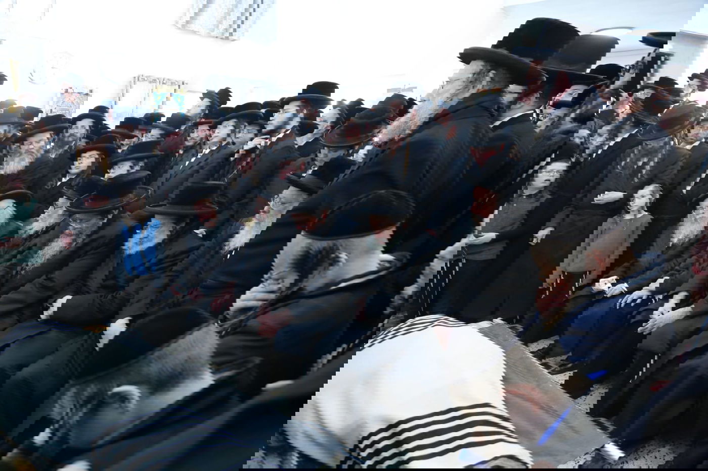 מאות ליוו למנוחות את הגאב"ד הגרי"ח שיינפלד זצ"ל