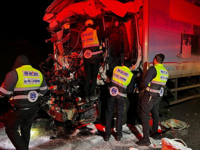 בתאונה קטלנית בכביש 6: נהרג נהג משאית