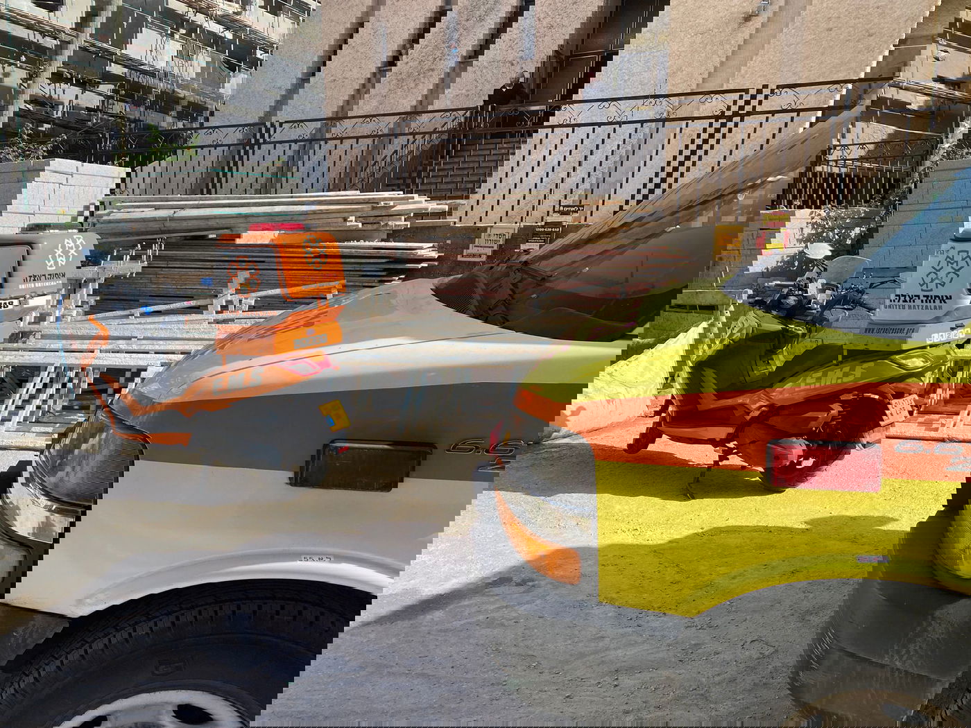 בני ברק: בן 30 נפל מגובה ונפצע באורח בינוני