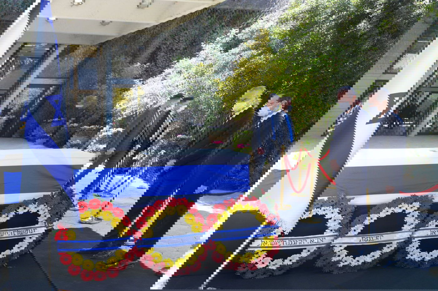 אם ורעיית נשיא המדינה הובאה למנוחות