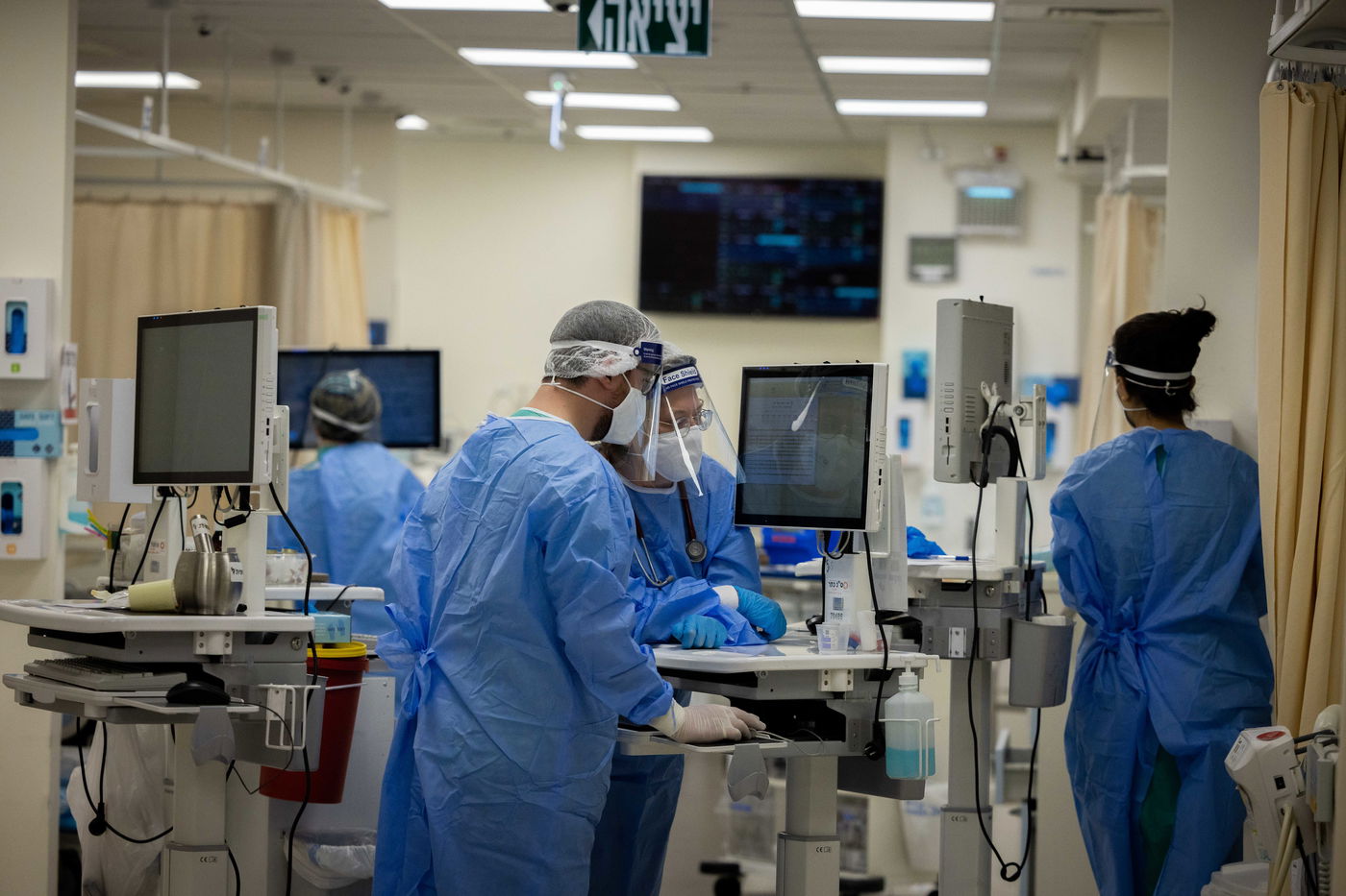 כך נראית הפעילות במחלקת הקורונה; צפו