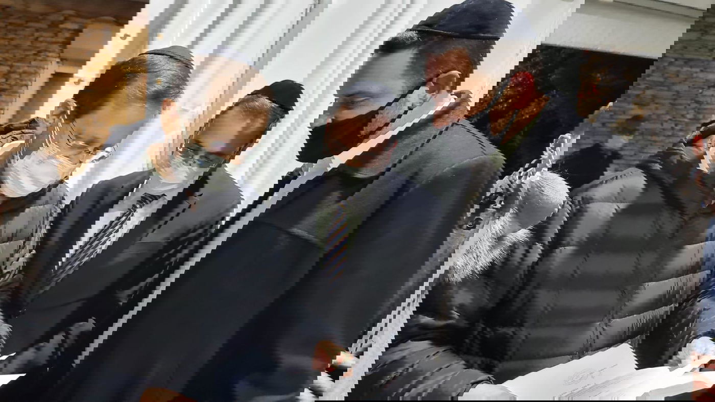 כך ניחם נשיא 'המועצת' את הנשיא יצחק הרצוג