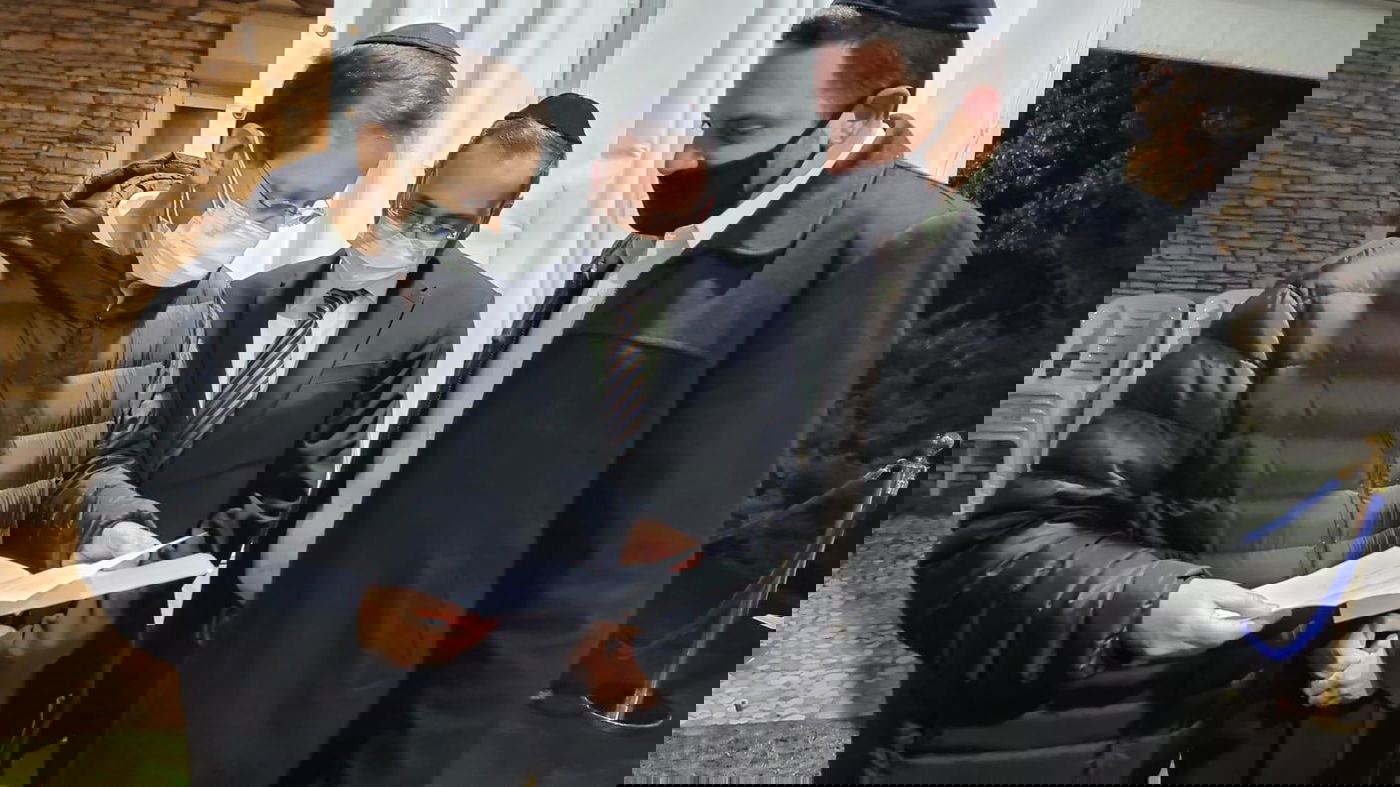 כך ניחם נשיא 'המועצת' את הנשיא יצחק הרצוג