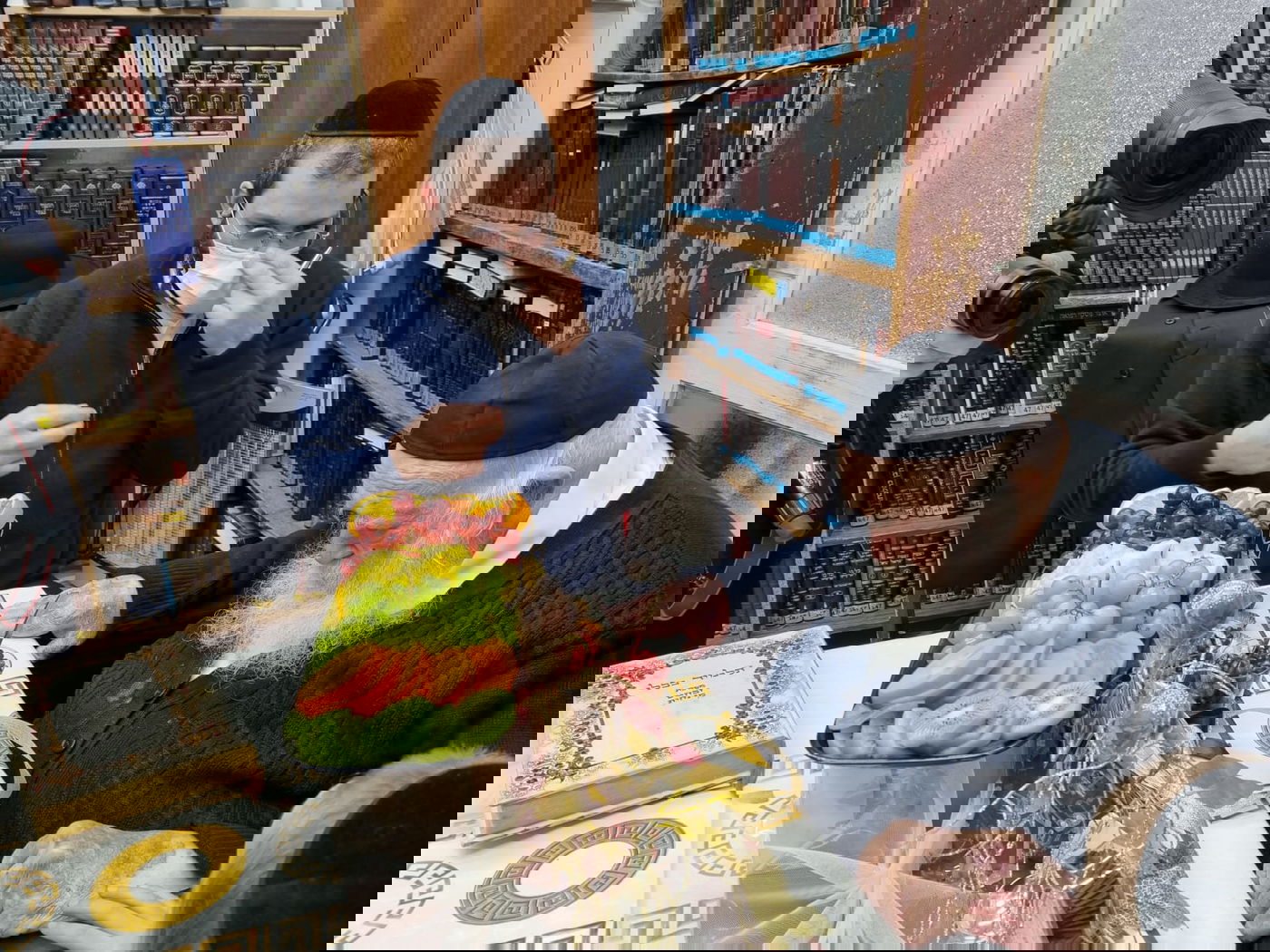 ט"ו בשבט במחיצת מרן הגר"ח קנייבסקי • צפו בתיעוד