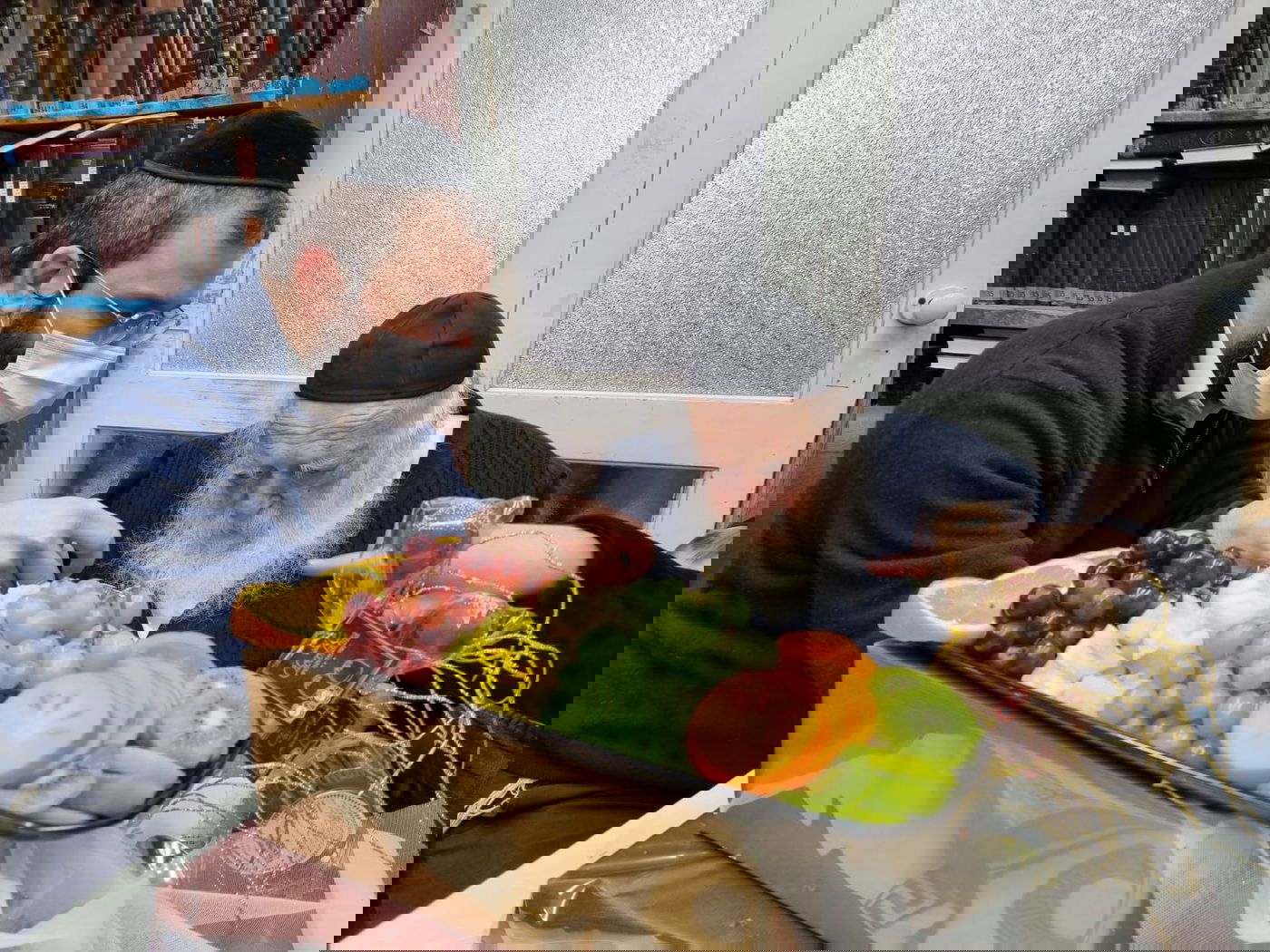 ט"ו בשבט במחיצת מרן הגר"ח קנייבסקי • צפו בתיעוד