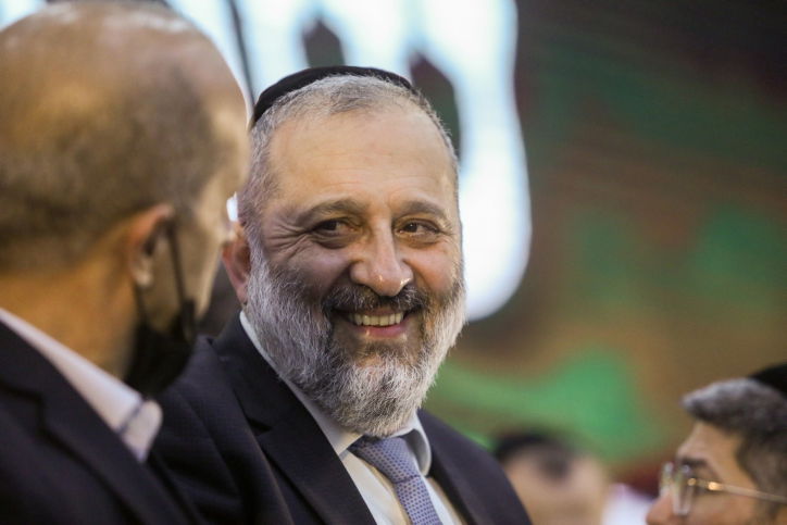 בג"ץ דחה את העתירות נגד ההסדר עם דרעי