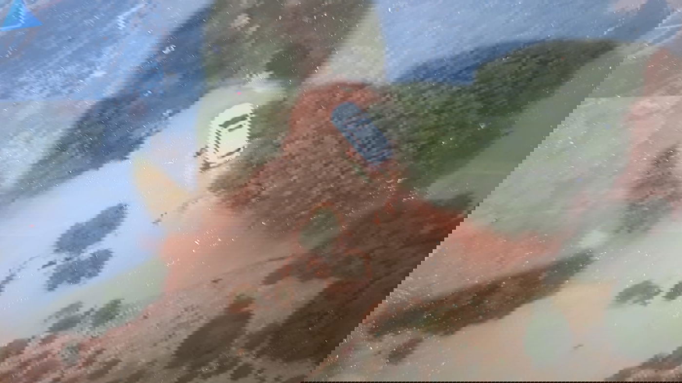 הרכב הנסחף בנחל קנה