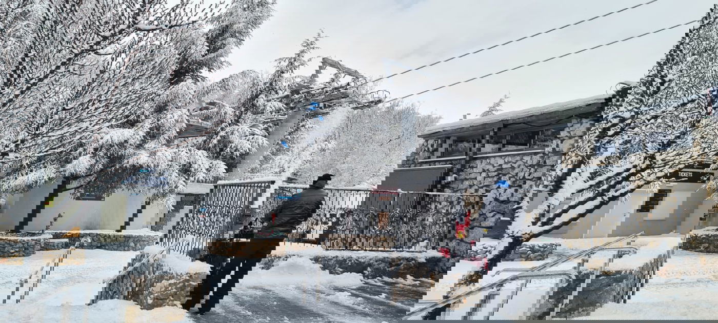 הבוקר בחרמון: השלג יורד לסירוגין • תיעוד