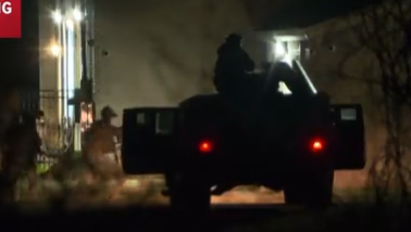 תיעוד דרמטי: רגע שחרור בני הערובה • צפו