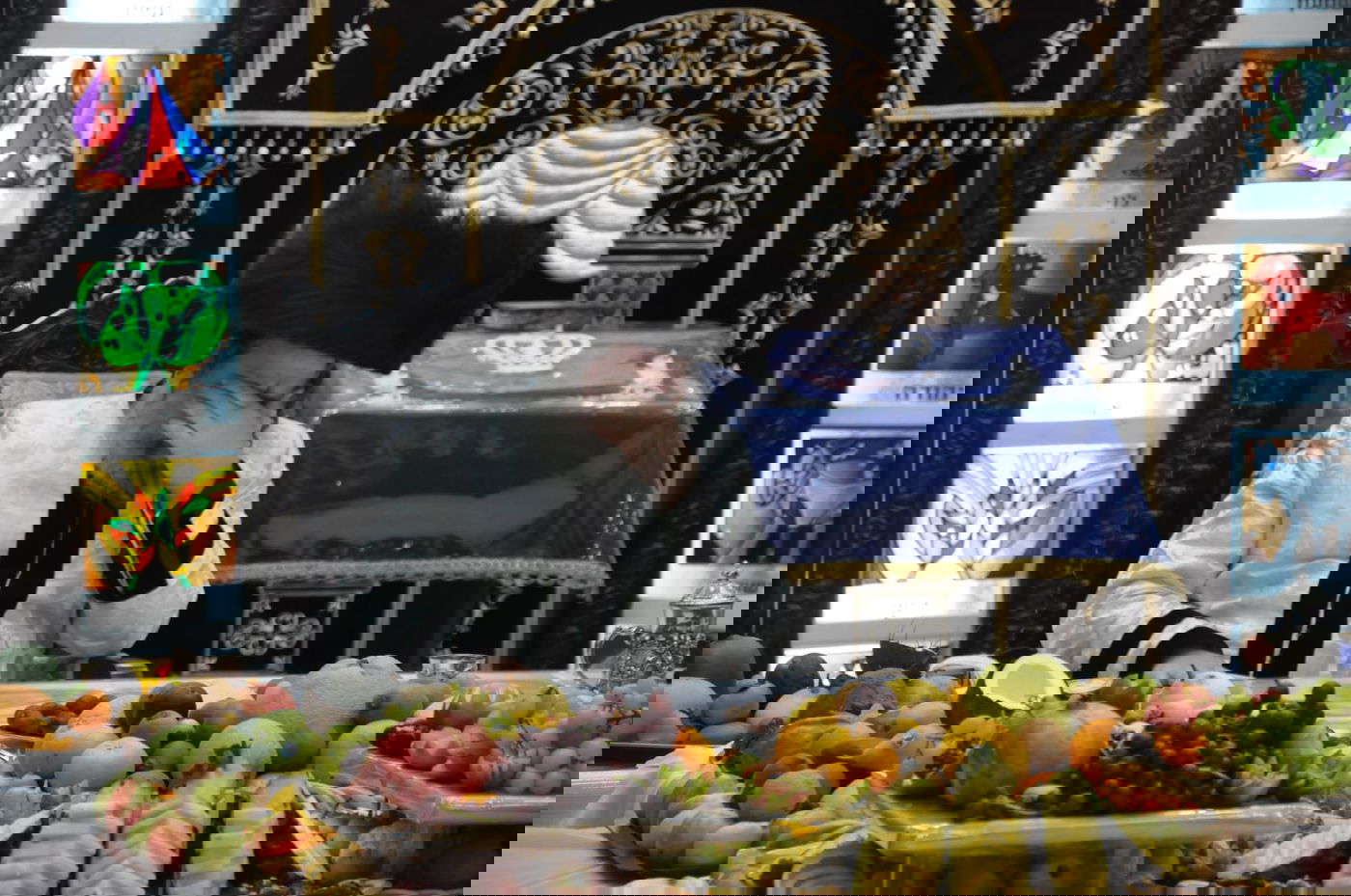 דברי תורה וחלוקת פירות: ט"ו בשבט בנדבורנה-ביתר