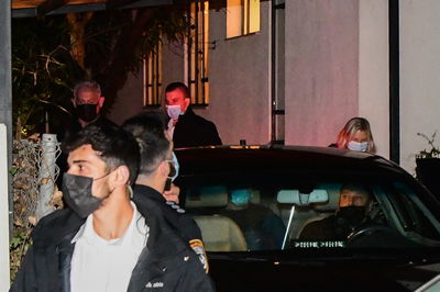 נתניהו, ביציאתו מהמפגש עם עורכי דינו, הלילה