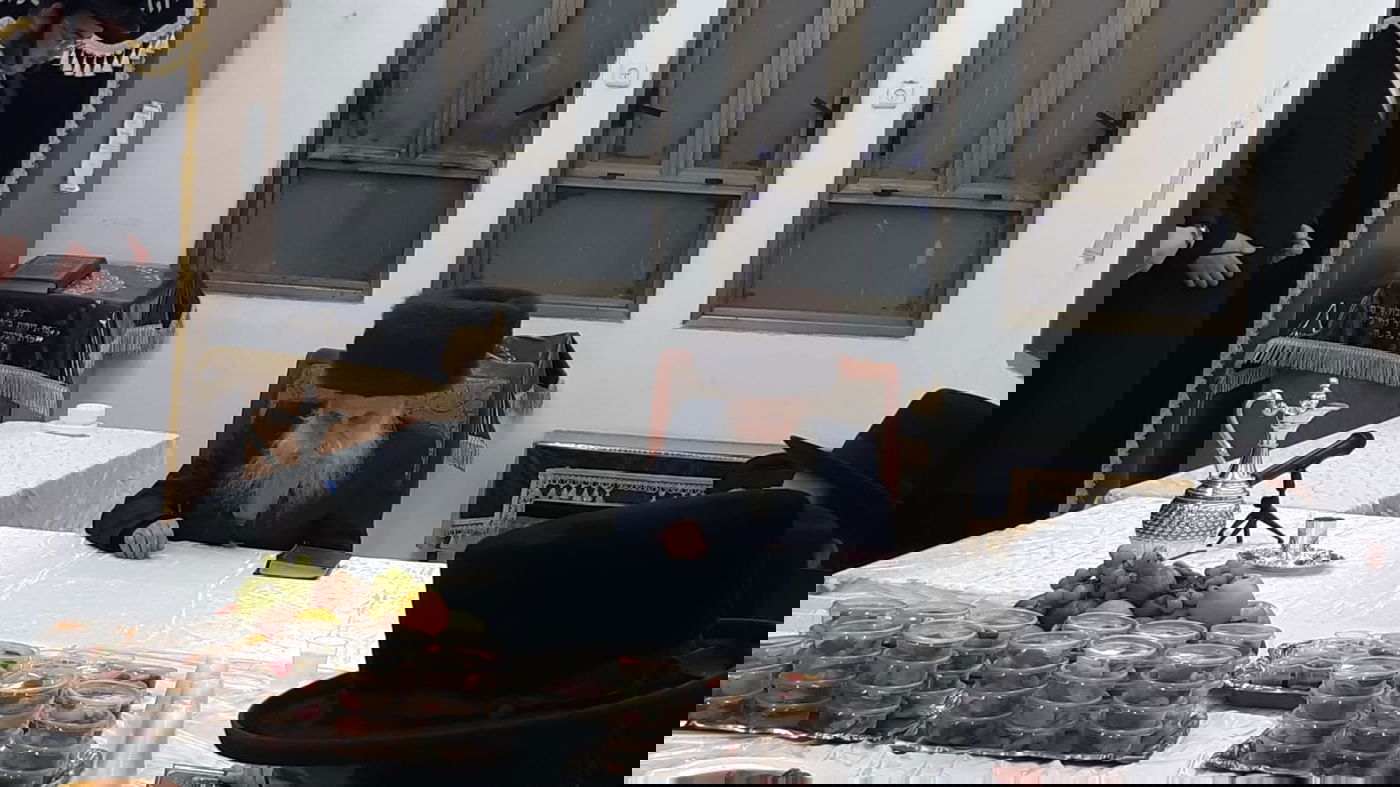 ב'ט"ו בשבט' בבוטושאן שרו ניגוני ימים נוראים