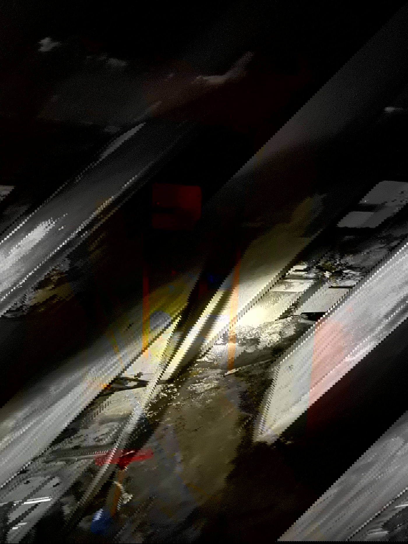 אש פרצה בדירה; אישה בת 70 - נהרגה