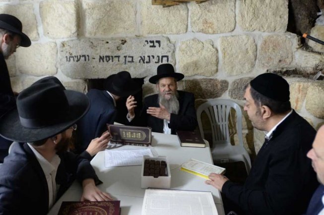 סיפורי ישועות רבים מתפרסמים כל העת על יהודים רבים מהארץ ומחו''ל שקיימו את הסגולה הבדוקה כפי שסידר הגאון הצדיק רבי מרדכי שמואל אדלשטיין.