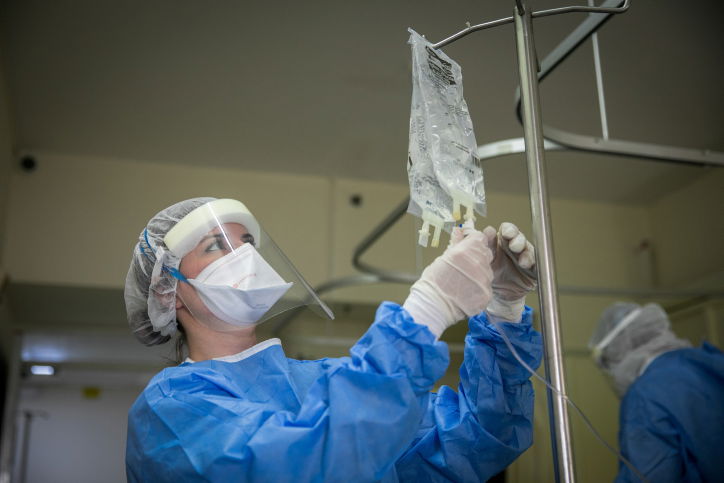 76,017 מאומתים חדשים; 888 חולים במצב קשה