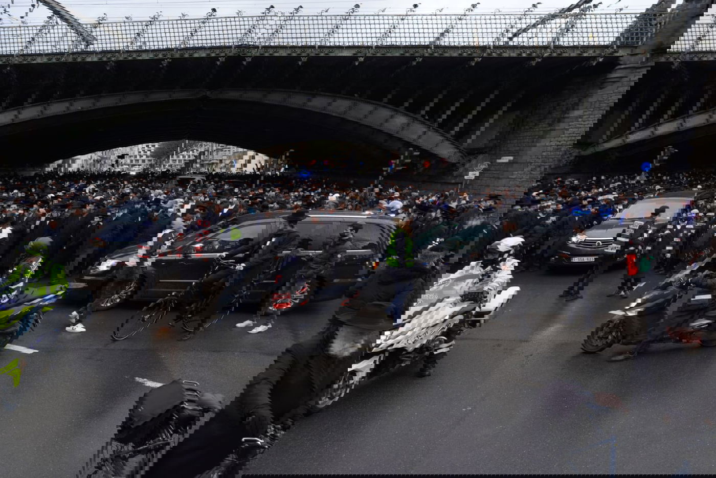 תיעוד: אלפים ליוו למנוחות את רבי דוד משה ליברמן זצ"ל