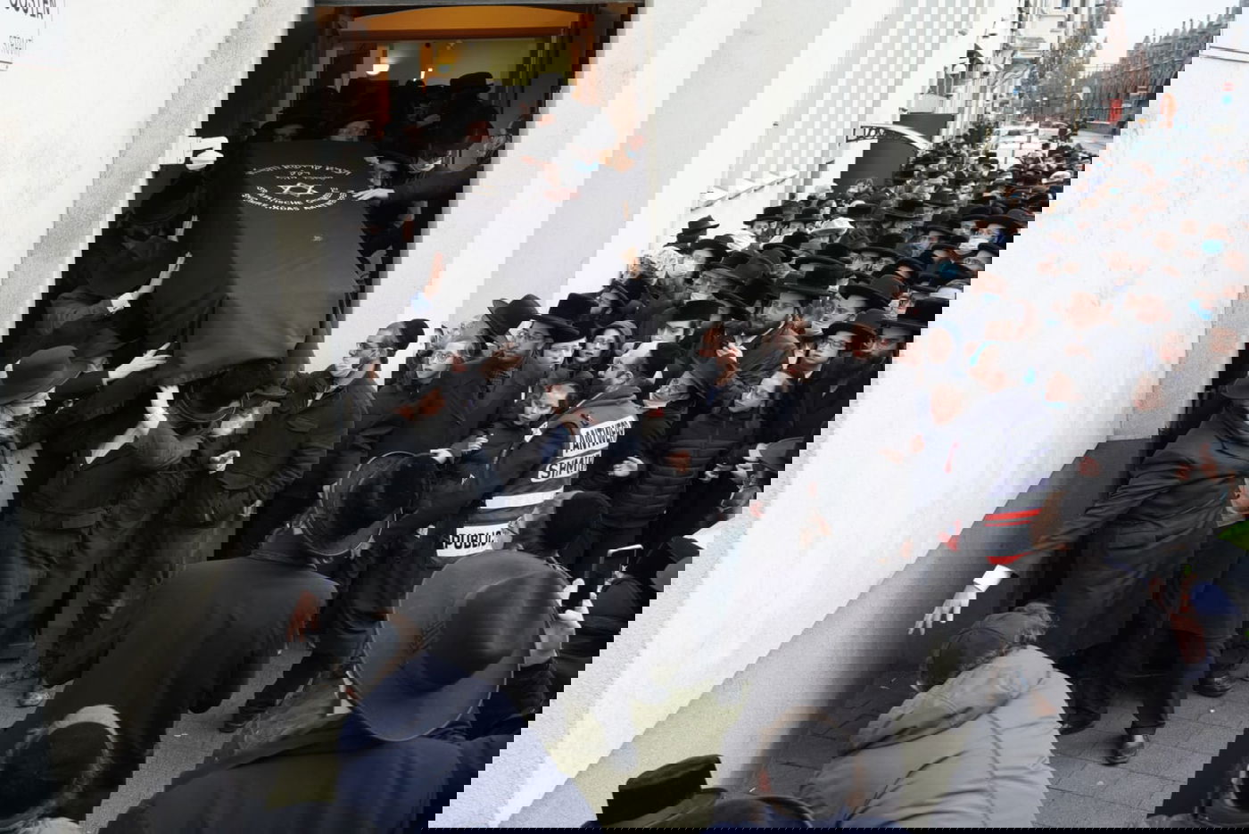 תיעוד: אלפים ליוו למנוחות את רבי דוד משה ליברמן זצ"ל