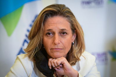 המורים חוששים להידבק; זעם על ד"ר פרייס