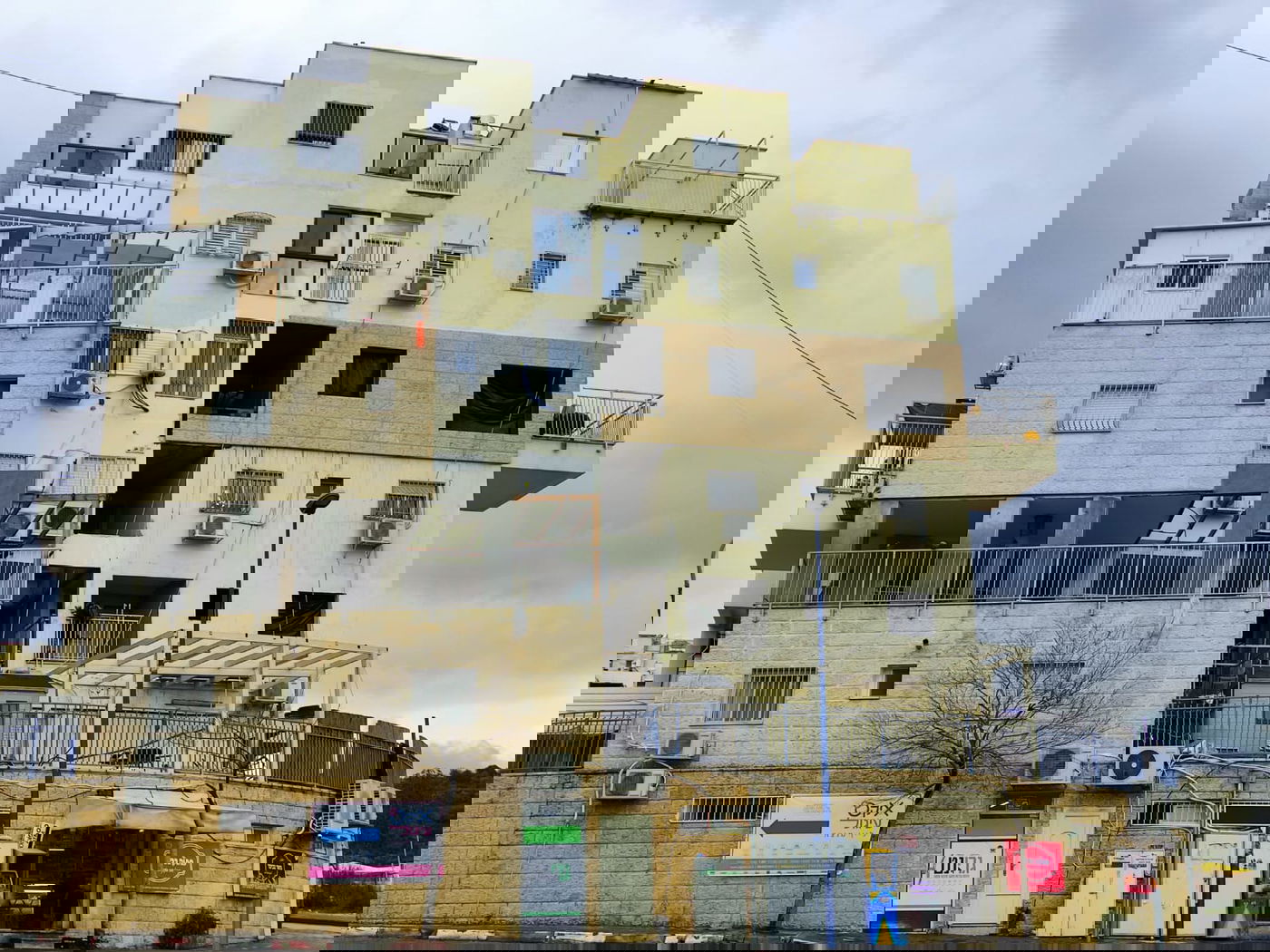 "ופרצת ימה וקדמה וצפונה נגבה"; אילוסטרציה