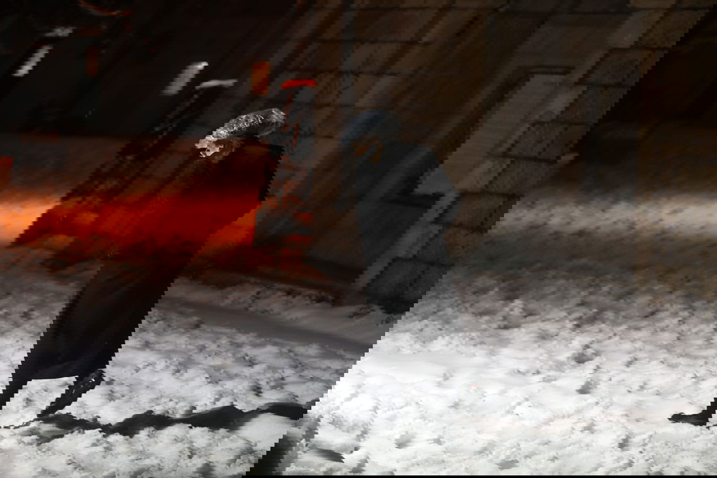 חגיגה ירושלמית • עיר הבירה נצבעה בלבן; הלימודים בוטלו