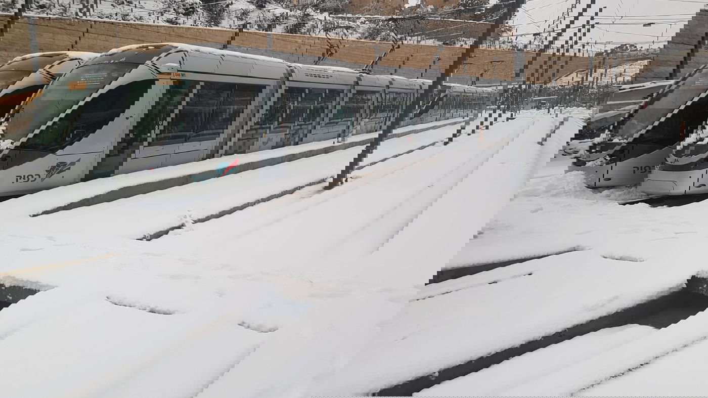 המוני ישראלים קמו לבוקר לבן • עדכונים ממוקדי השלג