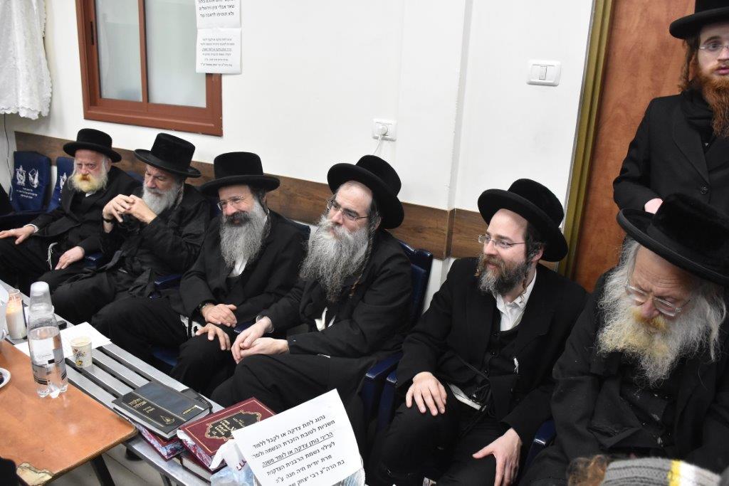 אלפים ניחמו את האדמו"ר מאשלג • תיעוד