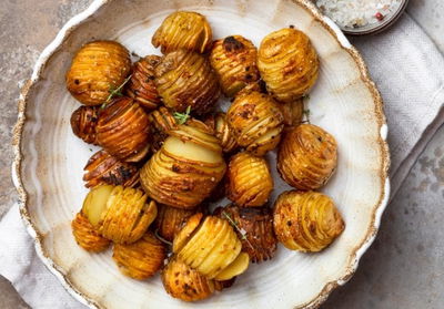 מניפות תפוחי אדמה אפויות בתנור