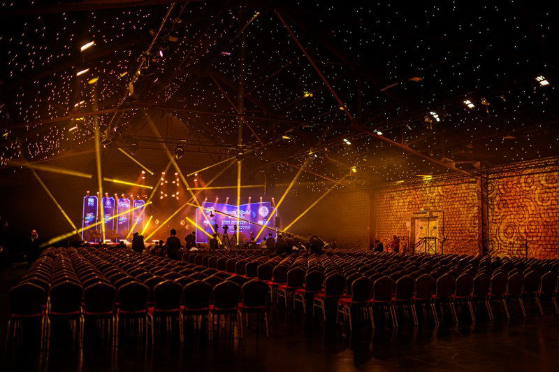 הרב שלמה קאהן הוכתר לחתן ההלכה באירופה