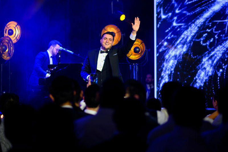 הרב שלמה קאהן הוכתר לחתן ההלכה באירופה