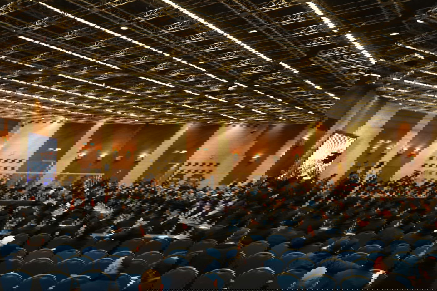 הרבנים בכנס חירום נגד הרפורמות בדת; 'אל תגעו במשיחי'