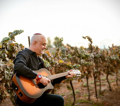 אלי דויטש וחברים: "ניגון מפתח השמחה"