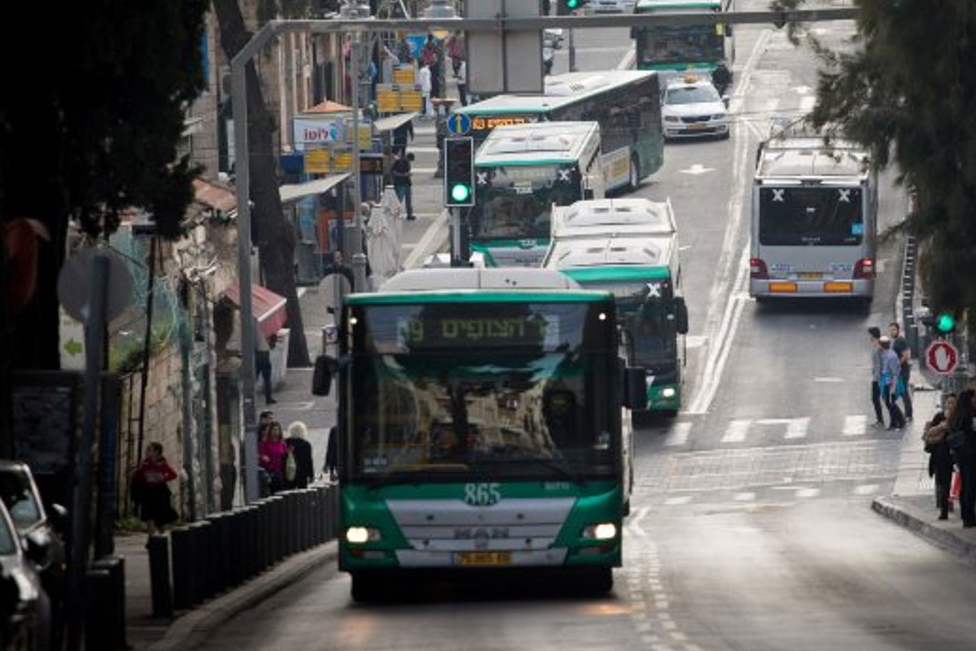 שיירת אוטובוסים בירושלים