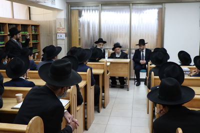 "כואב לי ששורפים את ליל שישי באכילת צ'ולנט"