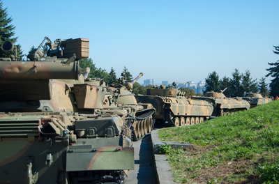 רוסיה נגד ביידן: "צעד הרסני" • זעם באוקראינה על ישראל