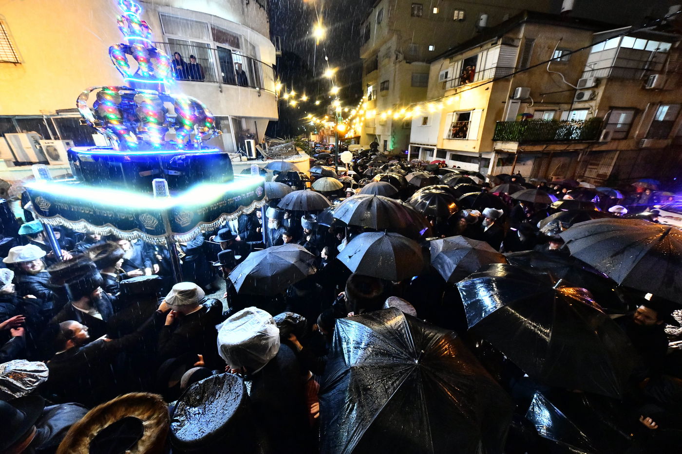 שנה לפטירת גאב"ד 'שבט הלוי': הוכנס ספר תורה