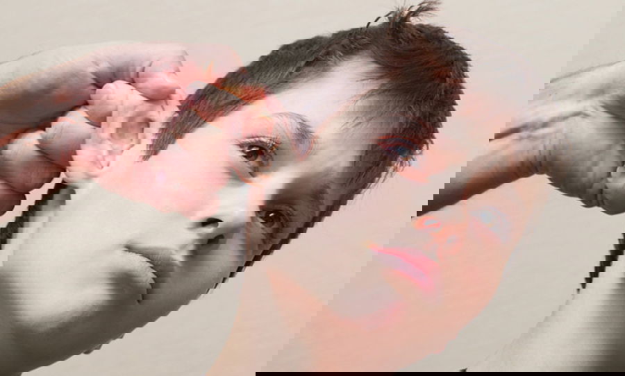 משוכנעים שסטירה לילד תעזור? בואו נדבר על זה