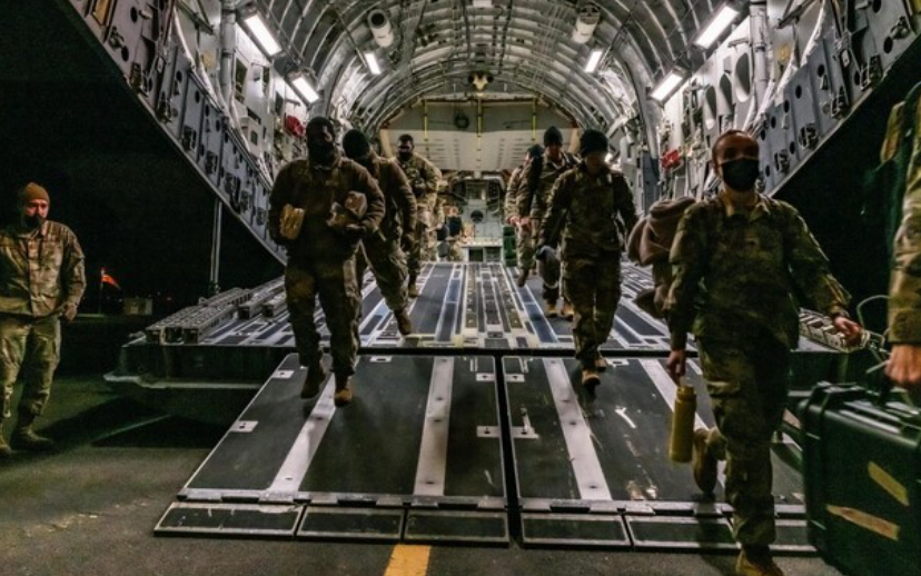 מאות חיילי צבא ארה"ב הגיעו לאירופה למרות הזעם הרוסי