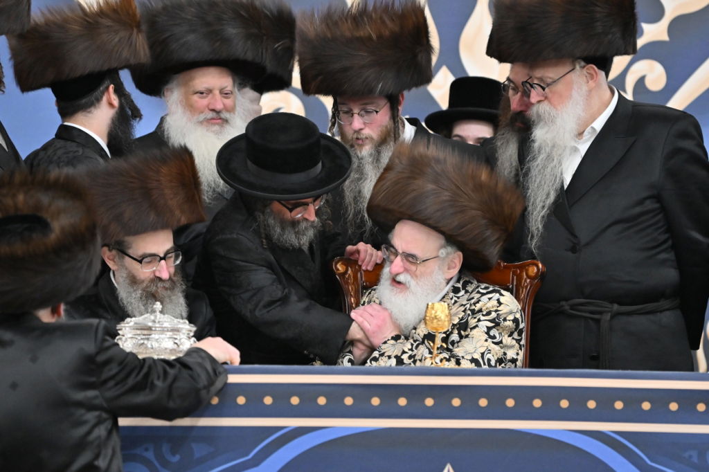 נכדת האדמו"ר מויז'ניץ נישאה בארה"ב • תיעוד