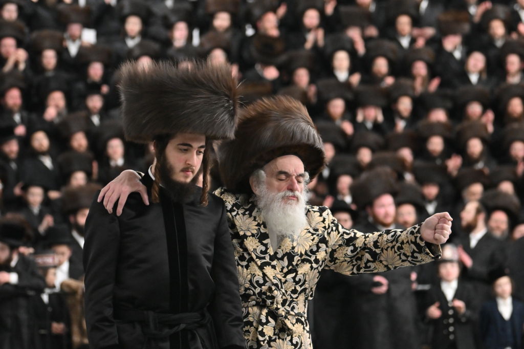 נכדת האדמו"ר מויז'ניץ נישאה בארה"ב • תיעוד