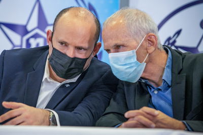 בר לב ובנט. ארכיון