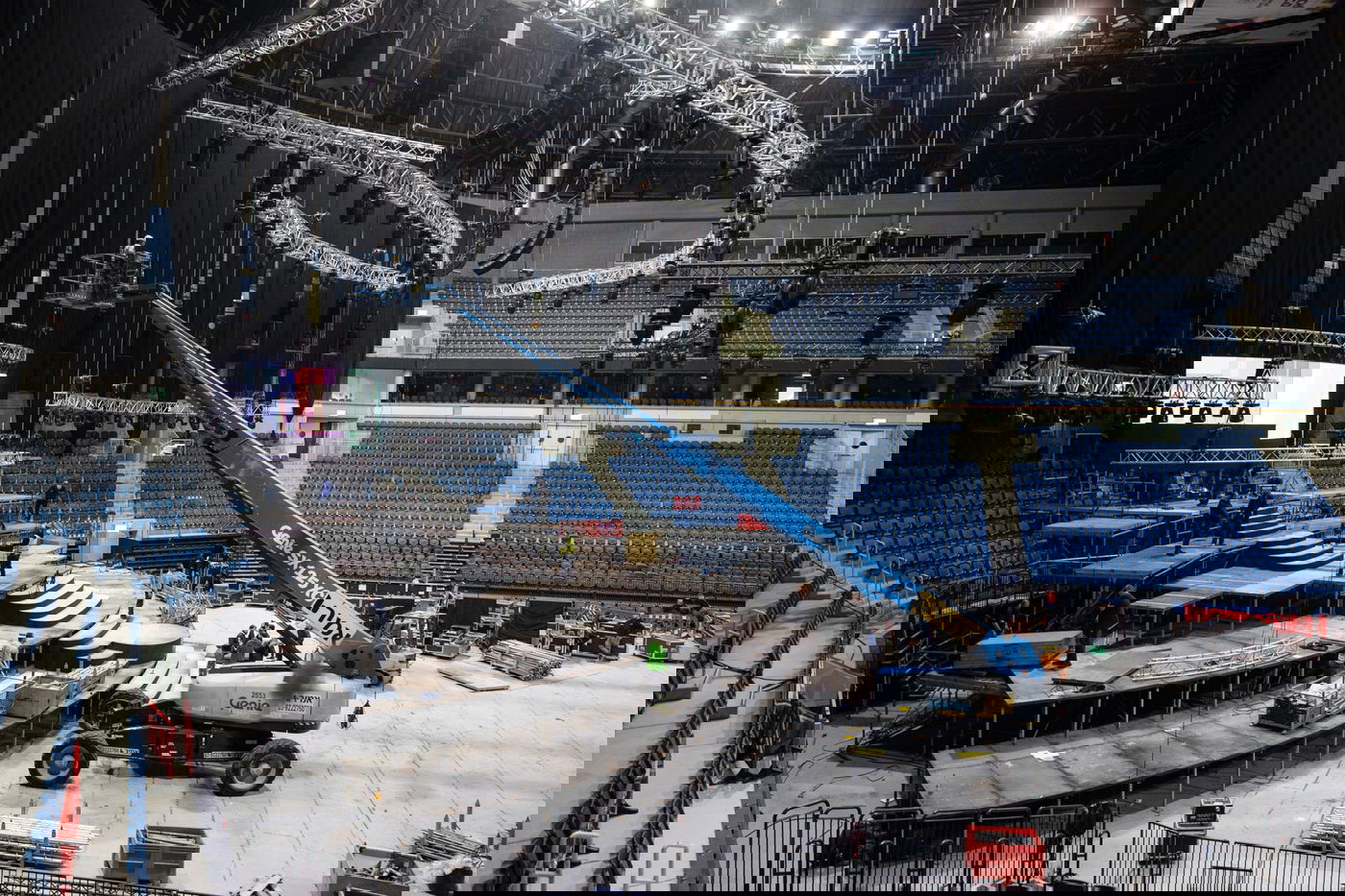 צפו בגלריה: ה'ארנה' מתכוננת לסיומי הענק