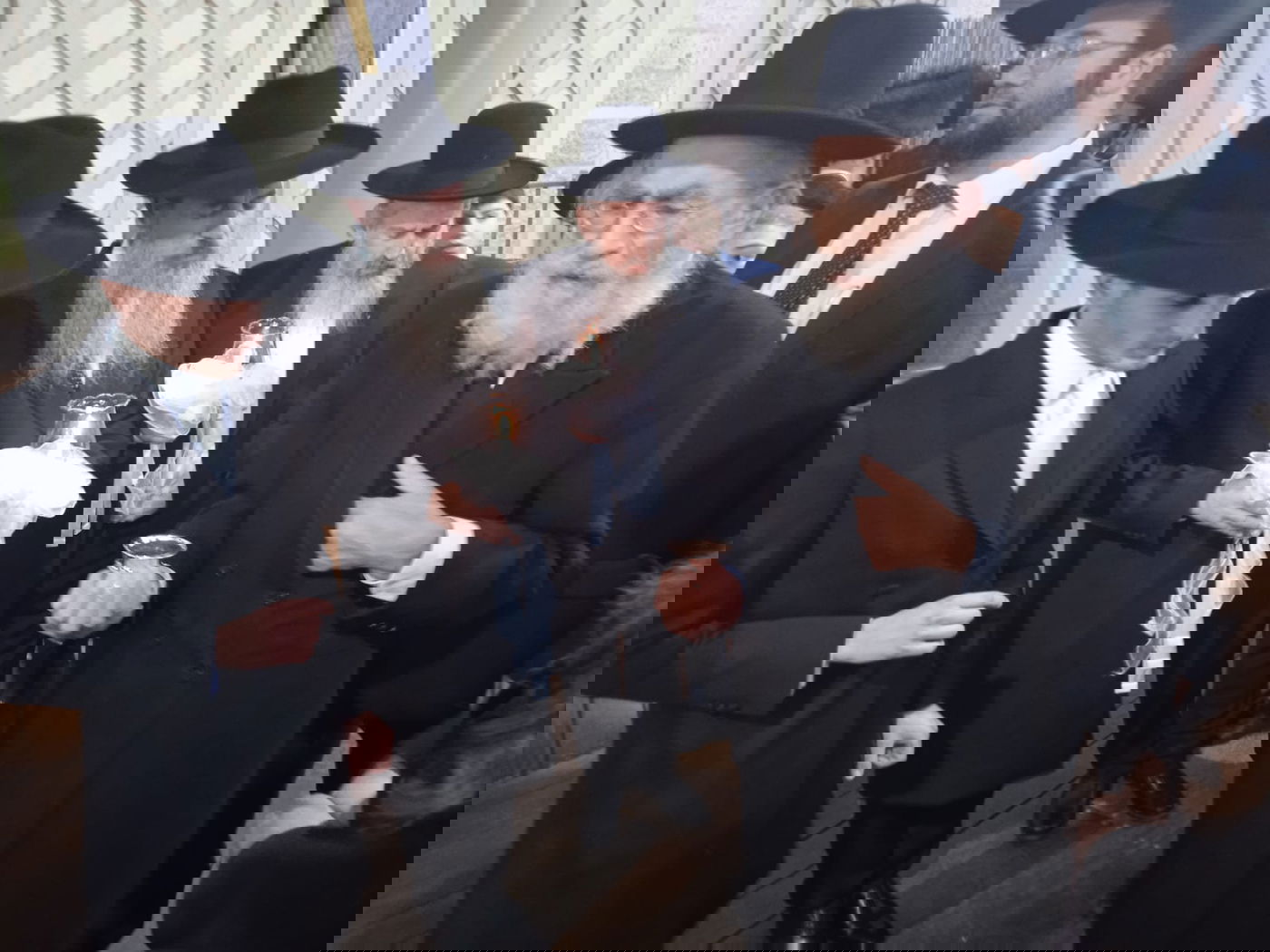 ראש הכולל החולה חיתן את בנו • תיעוד