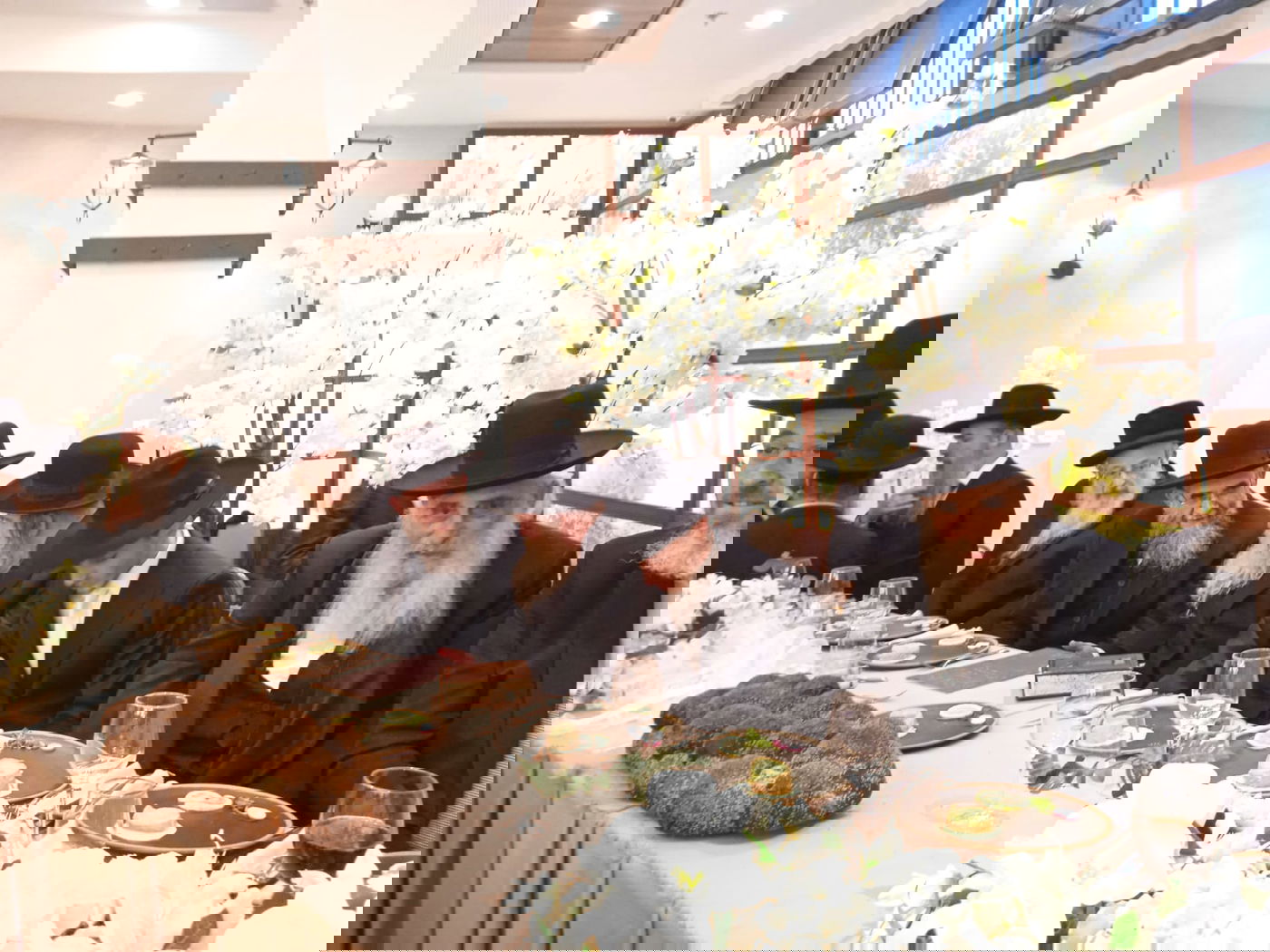 ראש הכולל החולה חיתן את בנו • תיעוד